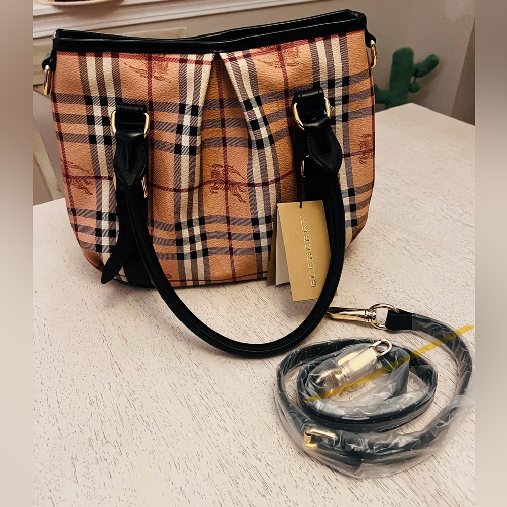 Burberry Haymarket Check Northfield NWT